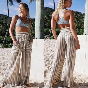 REDUCED FOR QUICK SALE 
NWOT Free People Jones Beach Wideleg Pants